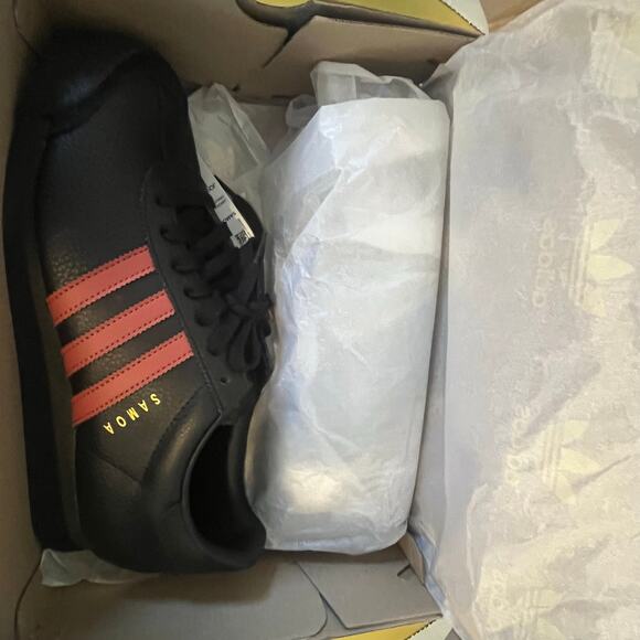 Adidas Men’s Samoa shoes black and red size 10 NIB - Picture 2 of 5